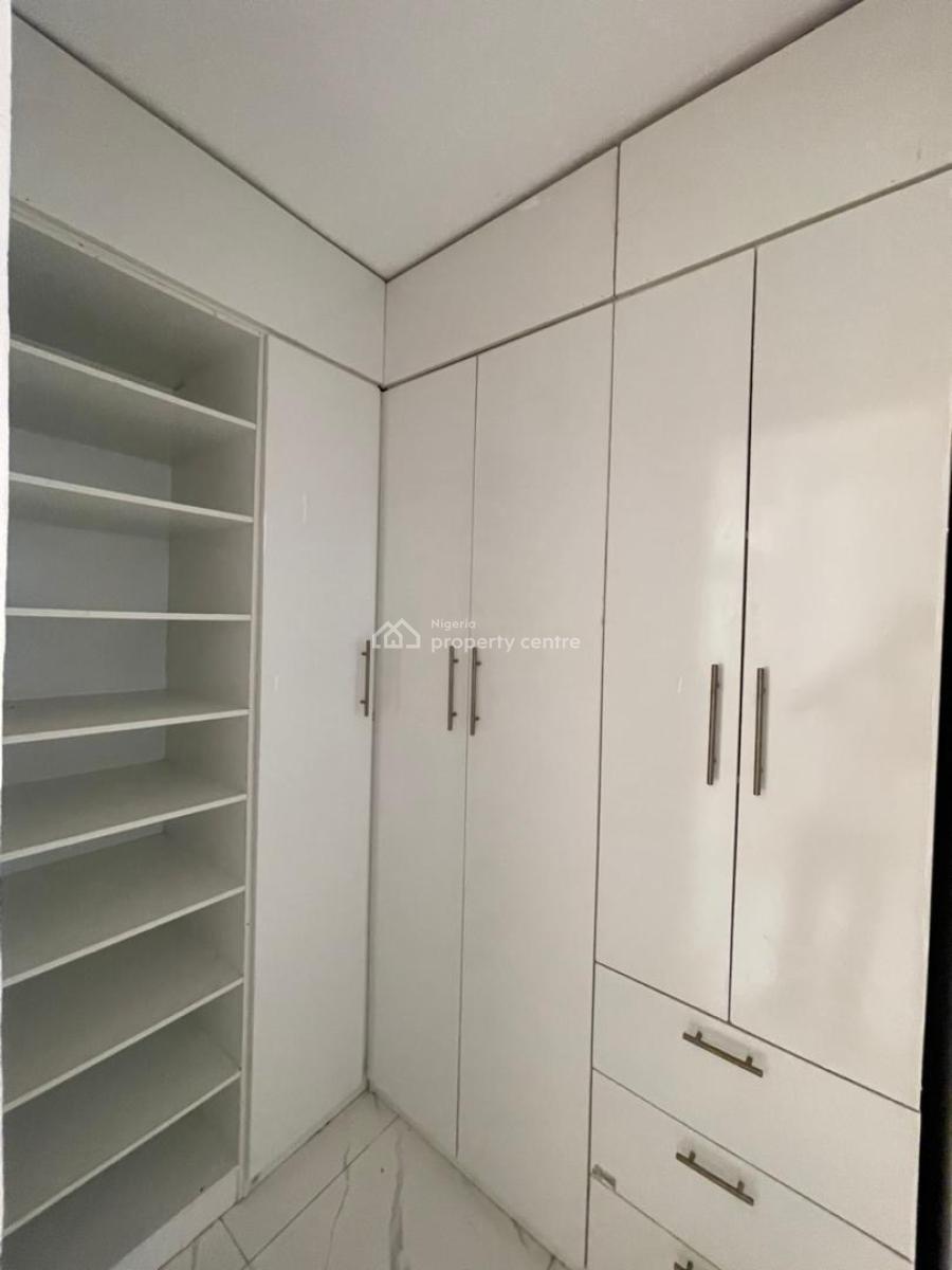 Distress Awoof Self Compound 4 Bedroom Semi Detached Duplex, Ikota Gra, Ikota, Lekki, Lagos, Semi-detached Duplex for Sale