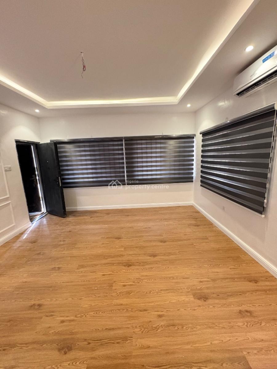 1 Bedroom/mini Flat, Ikota Villa Estate, Lekki Phase 2, Lekki, Lagos, Mini Flat (room and Parlour) for Rent