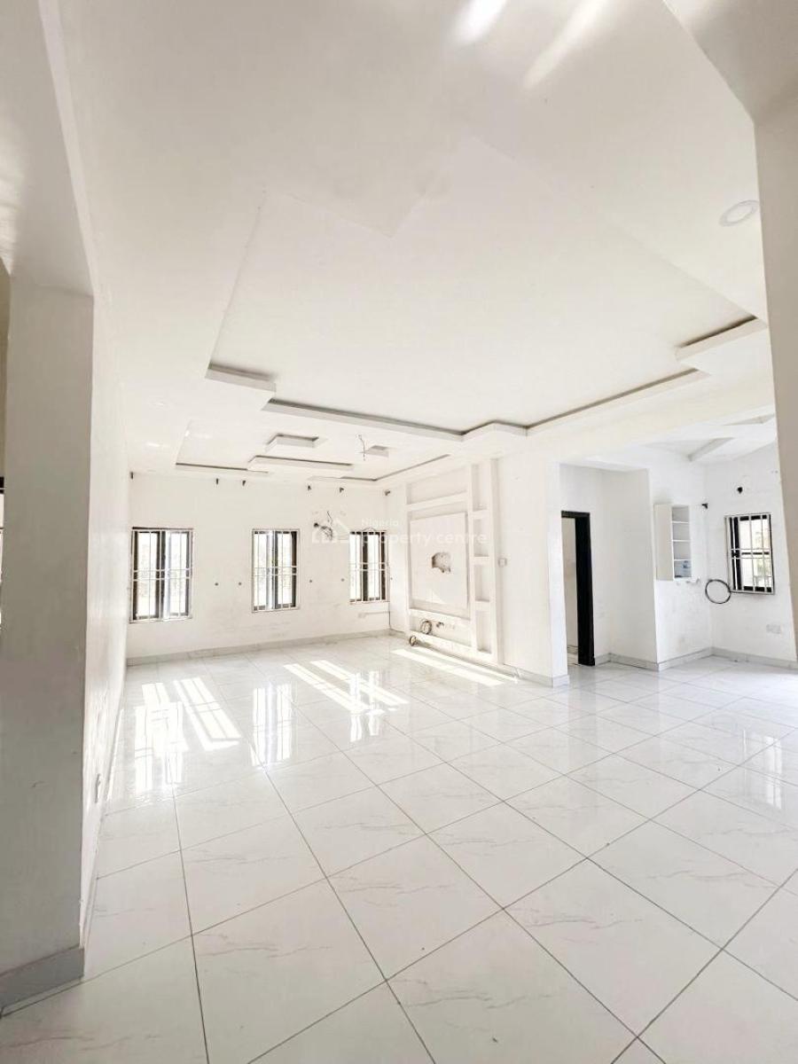 Luxury & Relatively New 3 Bedroom Apartment in an Estate, Gbagada, Lagos, Flat / Apartment for Rent