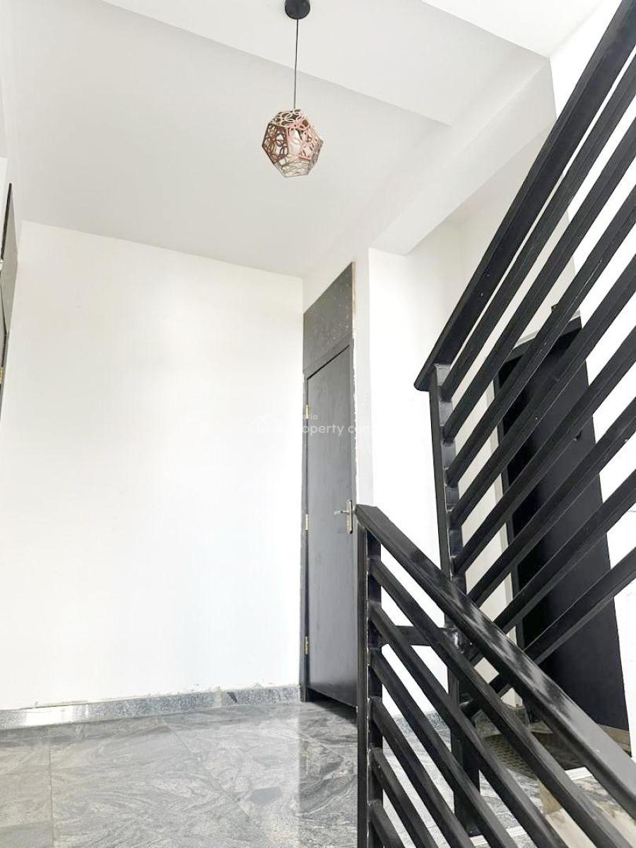 Luxury & Relatively New 3 Bedroom Apartment in an Estate, Gbagada, Lagos, Flat / Apartment for Rent