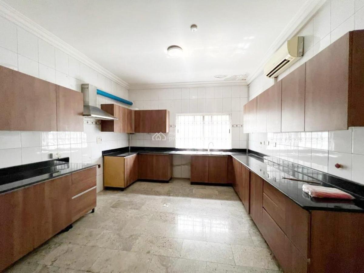 Luxury 3 Bedroom Apartment with Bq & Swimming Pool, Ikoyi, Lagos, Flat / Apartment for Sale