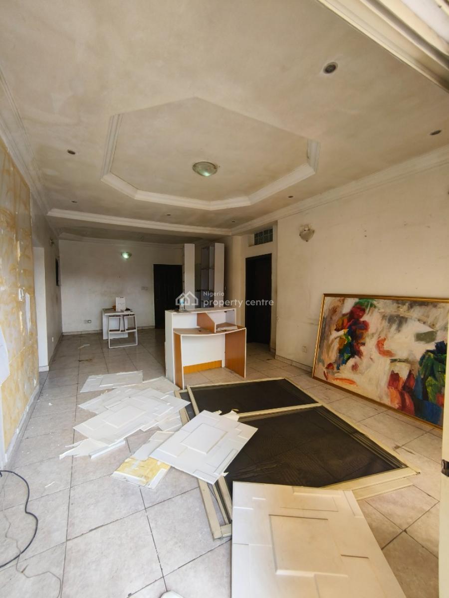 Spacious 3 Bedroom Apartment Plus Bq, Dominos, Agungi, Lekki, Lagos, Flat / Apartment for Rent