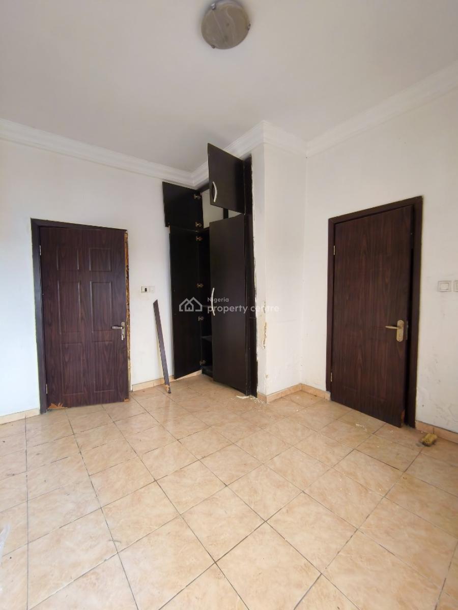 Spacious 3 Bedroom Apartment Plus Bq, Dominos, Agungi, Lekki, Lagos, Flat / Apartment for Rent