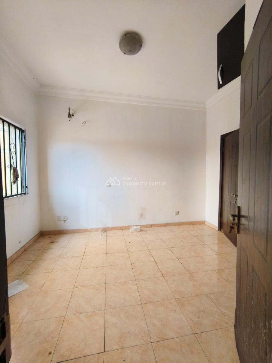 Spacious 3 Bedroom Apartment Plus Bq, Dominos, Agungi, Lekki, Lagos, Flat / Apartment for Rent