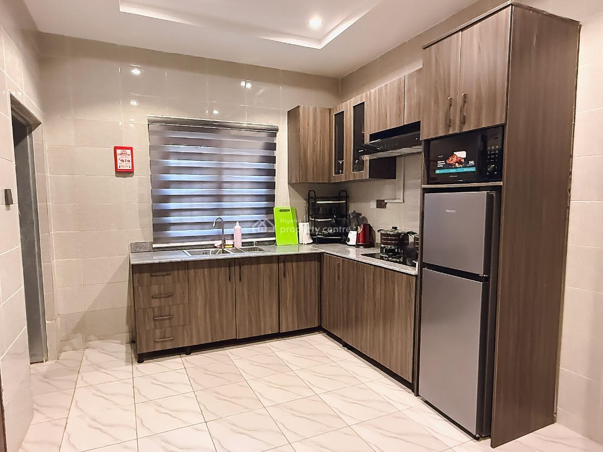 Markdestly Elle 3bed Apartments, 3rd Avenue, Gwarinpa, Abuja, Flat / Apartment Short Let