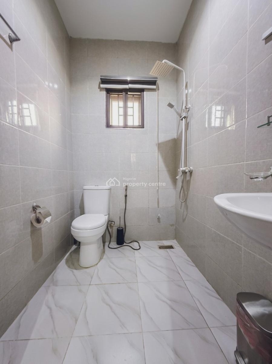 Markdestly Oud 3bed Apartments, 3rd Avenue, Gwarinpa, Abuja, Flat / Apartment Short Let