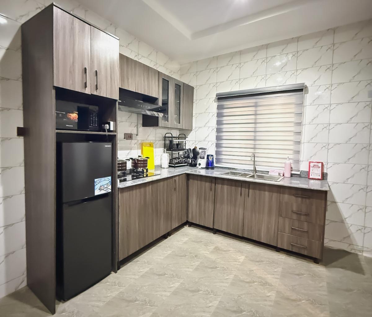 Markdestly Phyllia 3bed Apartments, 3rd Avenue, Gwarinpa, Abuja, Flat / Apartment Short Let