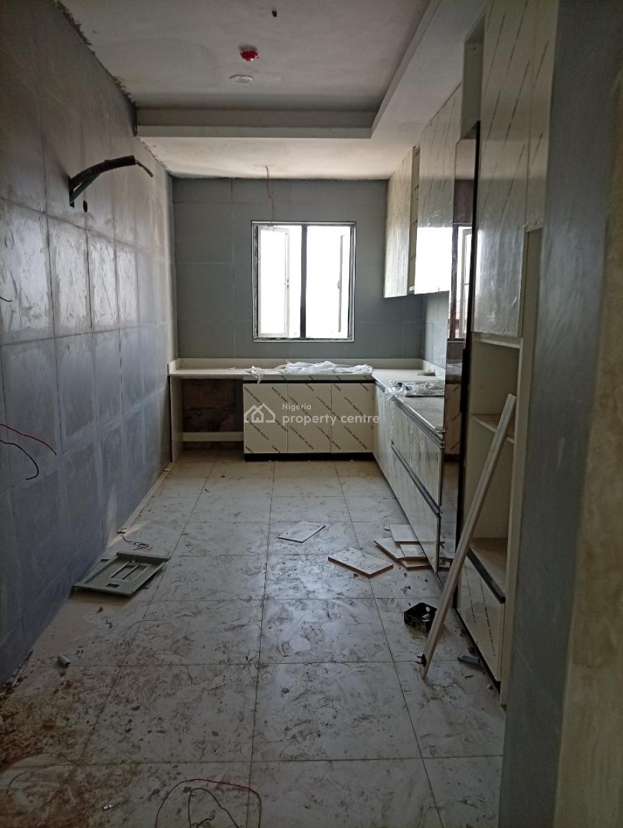 Luxury 2 Bedroom Apartments, Lekki Phase 1, Lekki, Lagos, Block of Flats for Sale