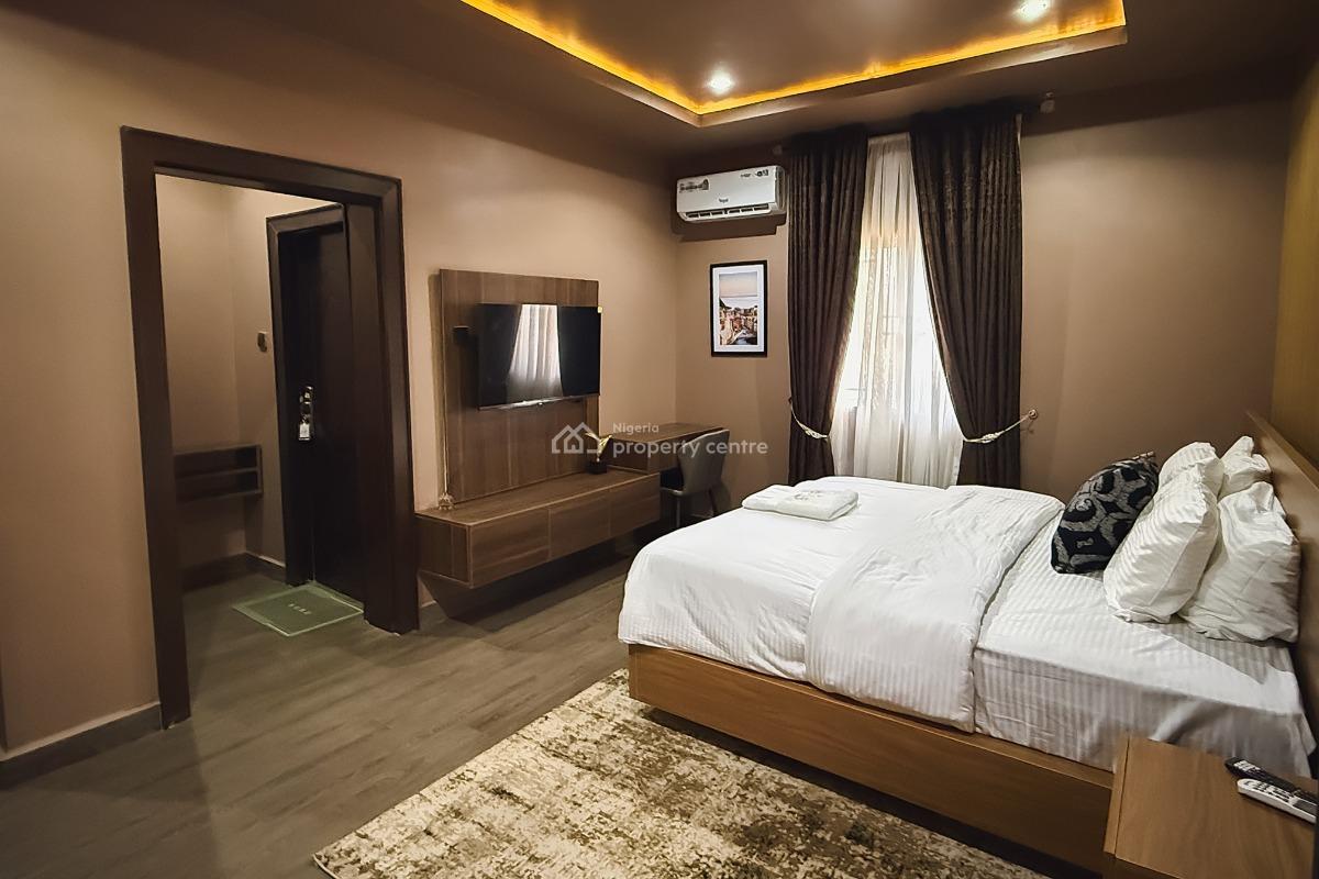 Markdestly Raina 3bed Apartments, 3rd Avenue, Gwarinpa, Abuja, Flat / Apartment Short Let