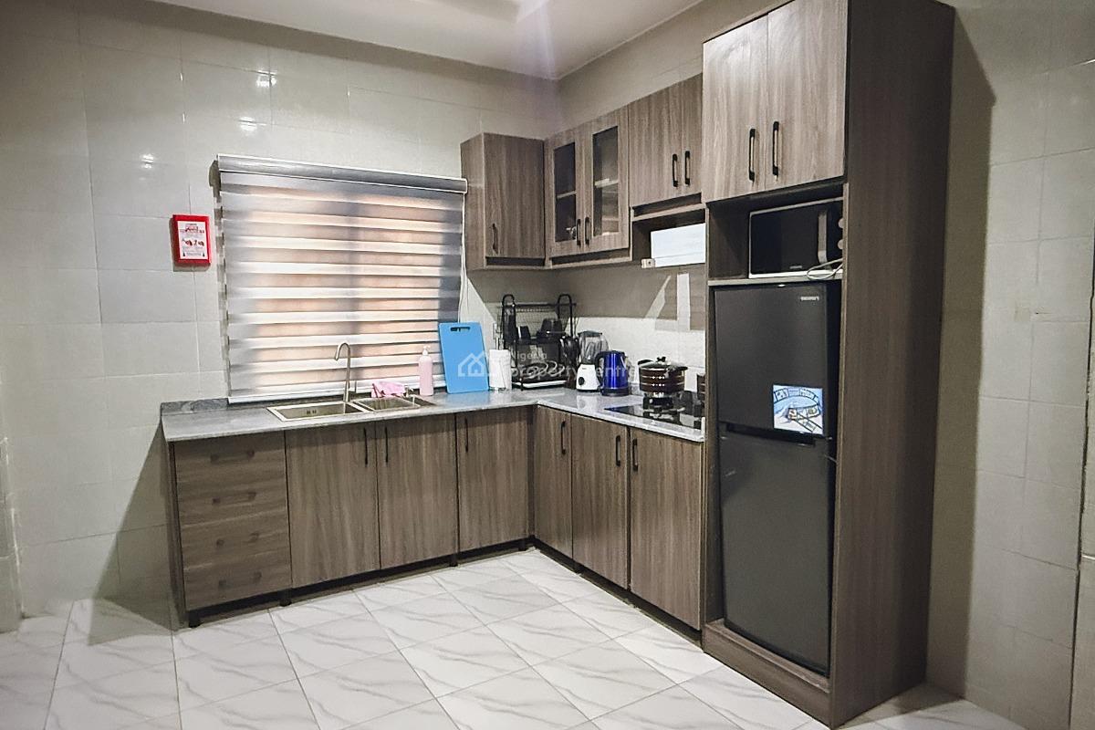 Markdestly Raina 3bed Apartments, 3rd Avenue, Gwarinpa, Abuja, Flat / Apartment Short Let