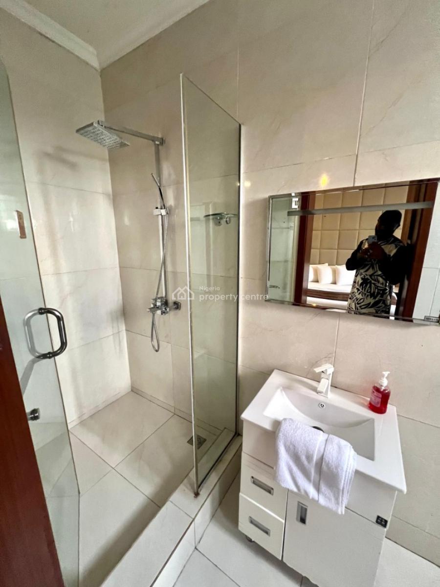 Well Finished Serviced 3 Bedroom Flat with a Room Bq, Banana Island, Ikoyi, Lagos, Flat / Apartment for Rent