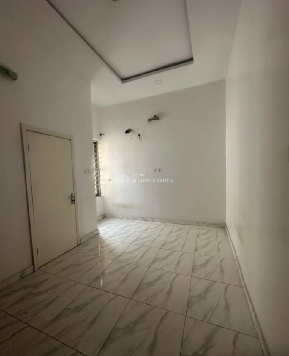 Room Upstairs, Ikota Gra, Lekki, Lagos, Self Contain (single Rooms) for Rent