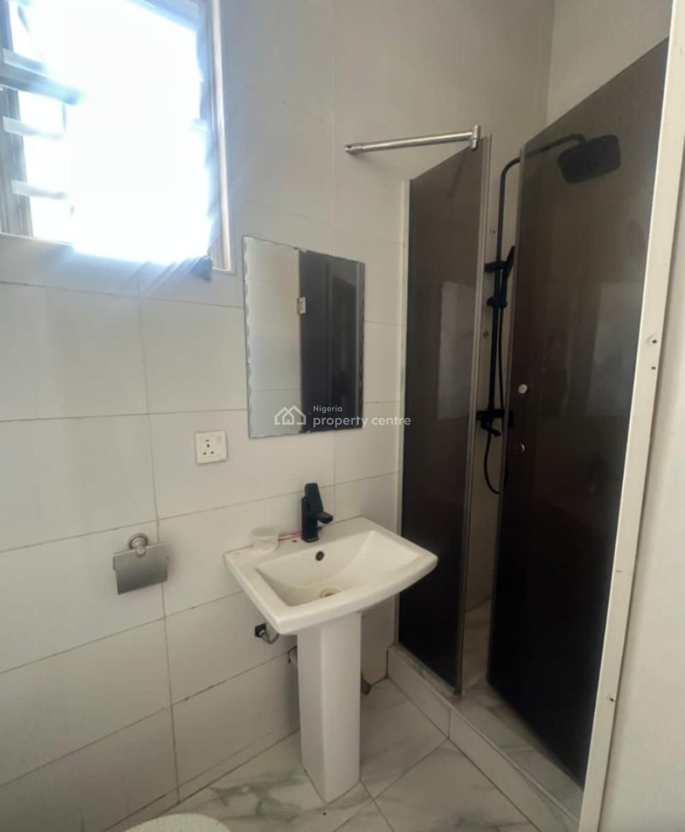 Room Upstairs, Ikota Gra, Lekki, Lagos, Self Contain (single Rooms) for Rent