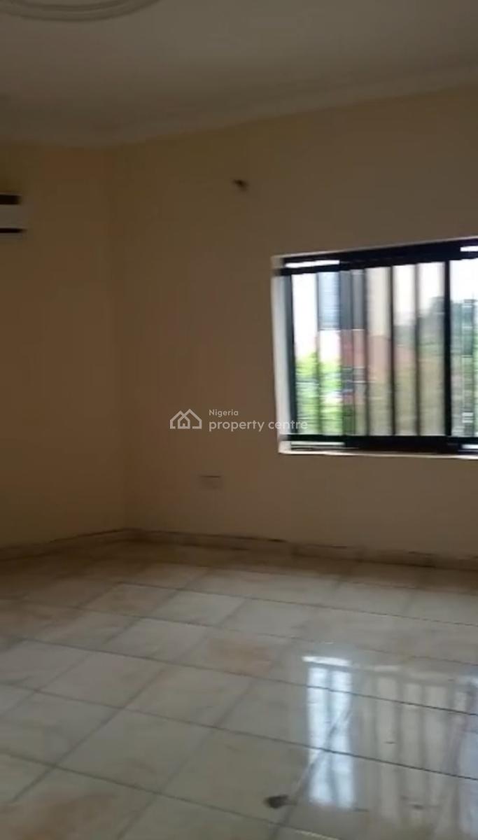 3 Bedroom Flat with a Room Bq, Utako, Abuja, Flat / Apartment for Rent