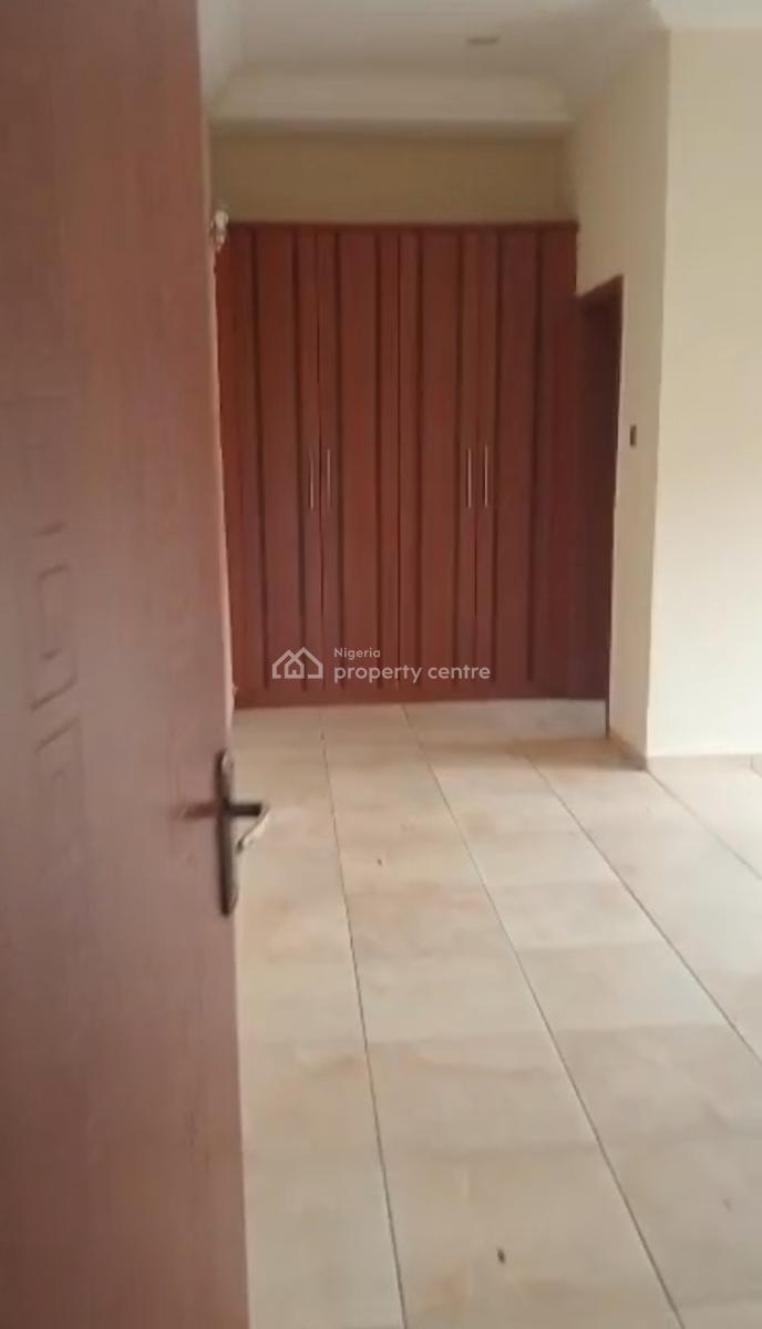 3 Bedroom Flat with a Room Bq, Utako, Abuja, Flat / Apartment for Rent