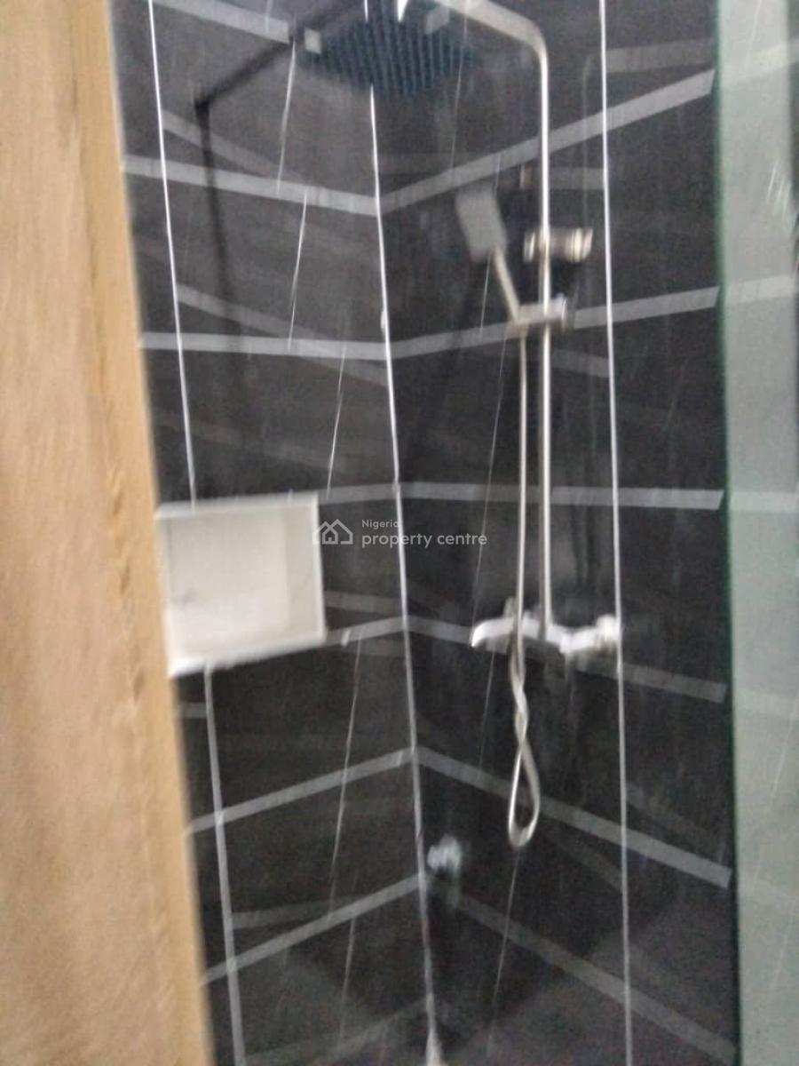 -- Brand New 2 Bedroom Apartment, Ologolo, Lekki, Lagos, Flat / Apartment for Rent