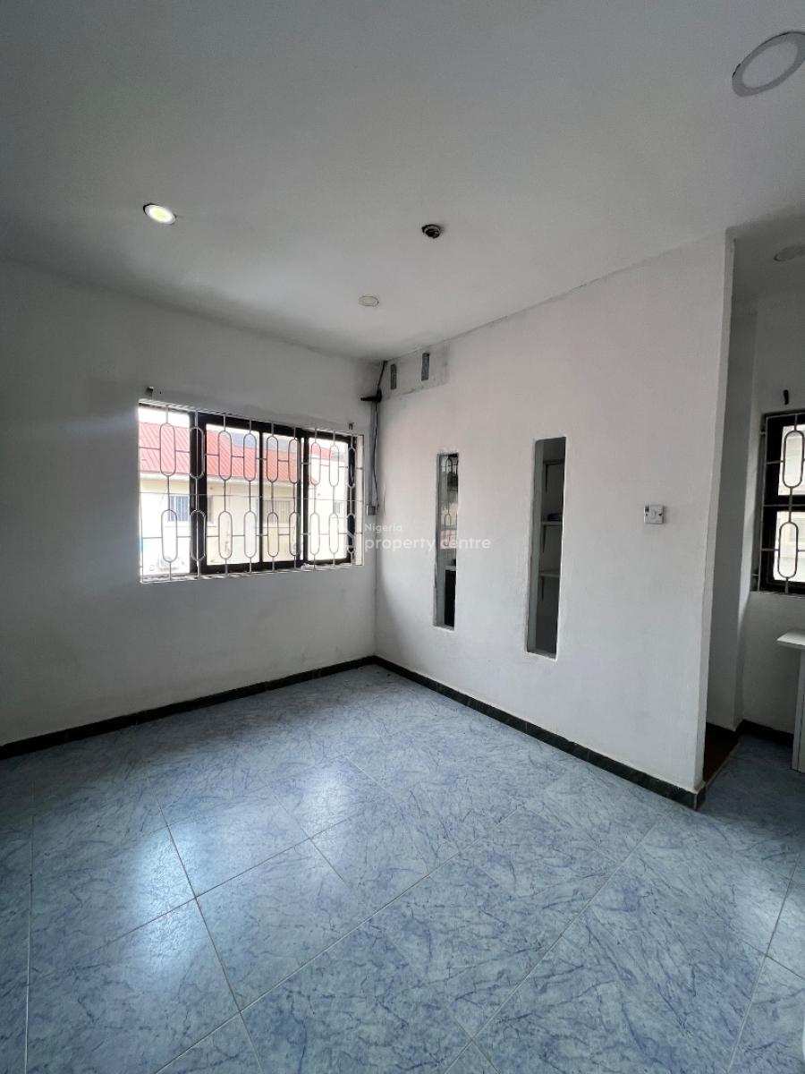 Spacious 1 Bedroom Apartment, Lekki Phase 1, Lekki, Lagos, Mini Flat (room and Parlour) for Rent