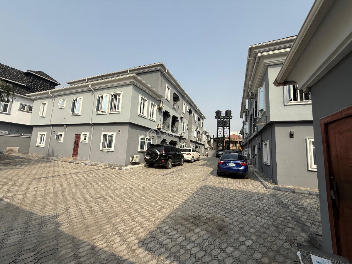 Standard 2 Bedroom Flat, Eru Ifa Street, Ikate-elegushi, Lekki, Lagos, Flat / Apartment for Rent