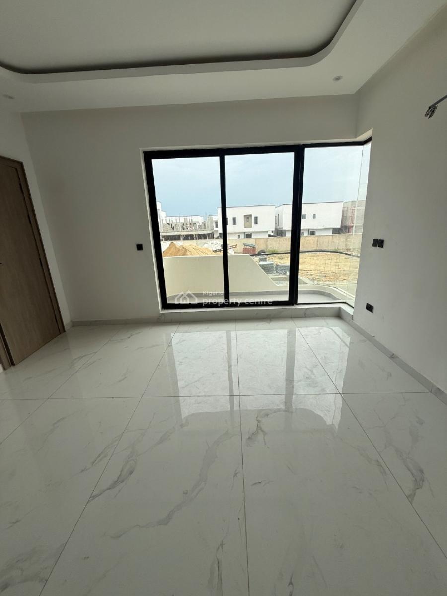 Newly Built 2 Bedroom Apartment, Lekki Phase 1, Lekki, Lagos, Flat / Apartment for Sale