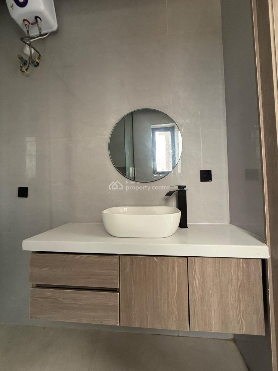 Newly Built 2 Bedroom Apartment, Lekki Phase 1, Lekki, Lagos, Flat / Apartment for Sale