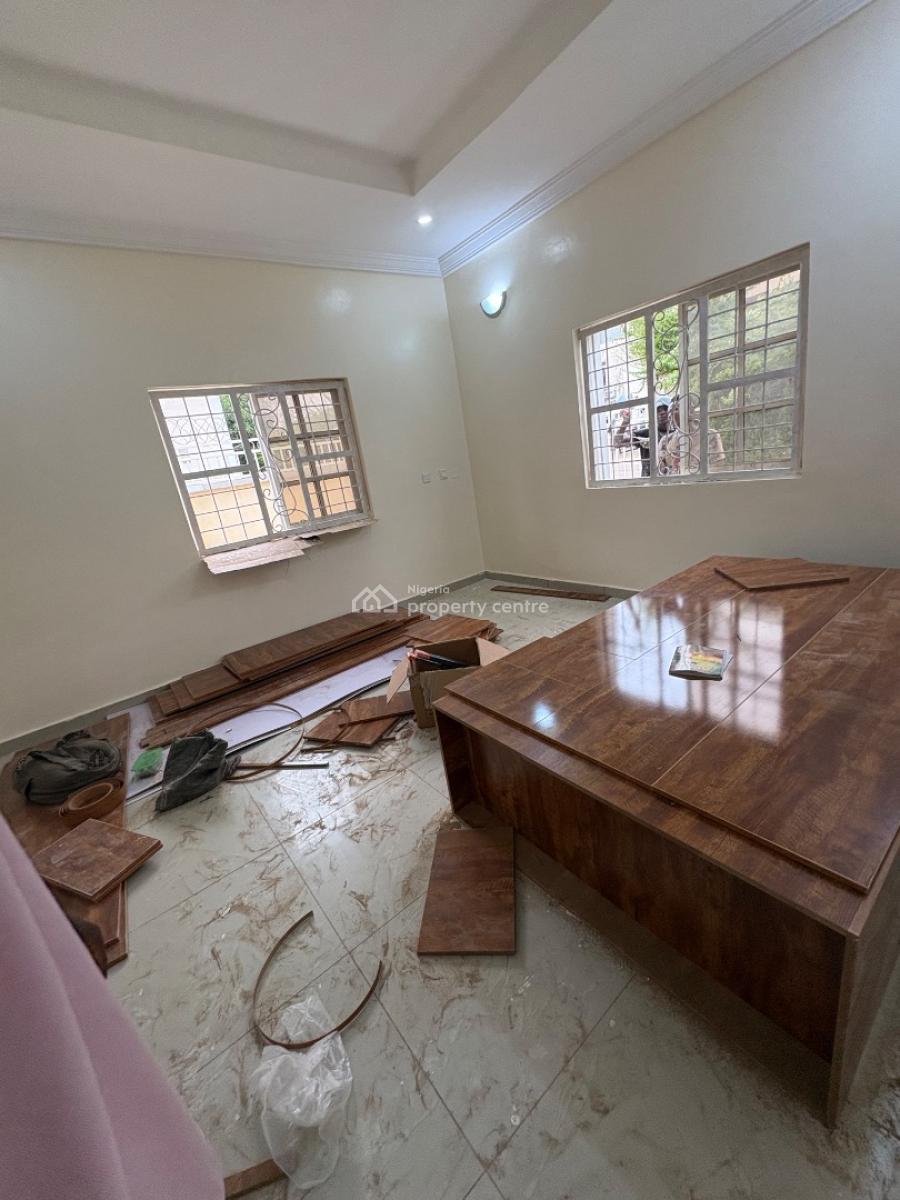 Standard 4-bedroom Penthouse, Von Axis, Lugbe District, Abuja, House for Rent