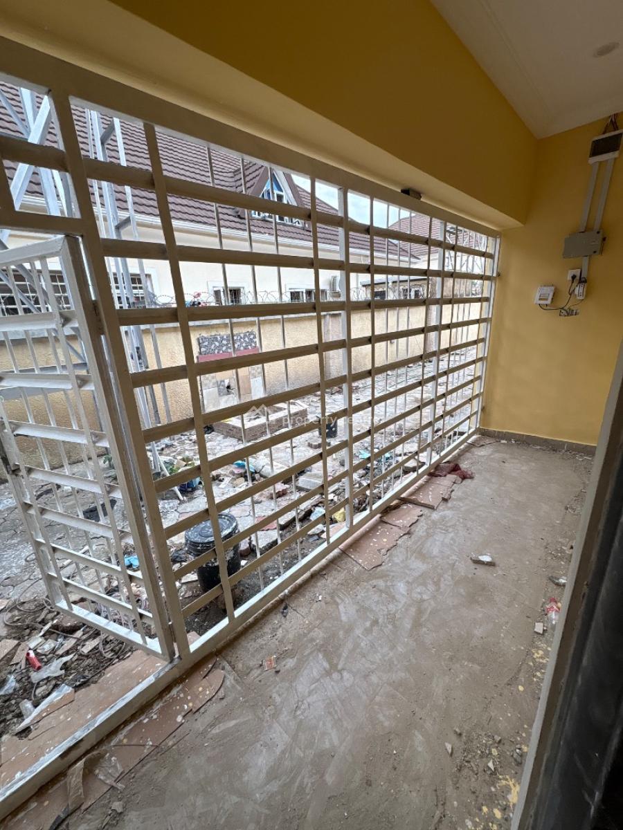 Standard 4-bedroom Penthouse, Von Axis, Lugbe District, Abuja, House for Rent