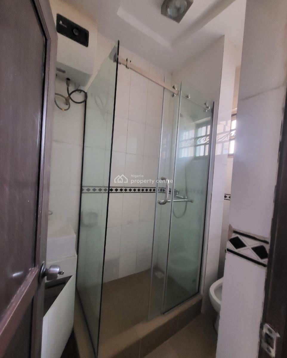 Luxurious Massive 3 Bedroom Flat, By Games Village, Kaura, Abuja, Flat / Apartment for Rent