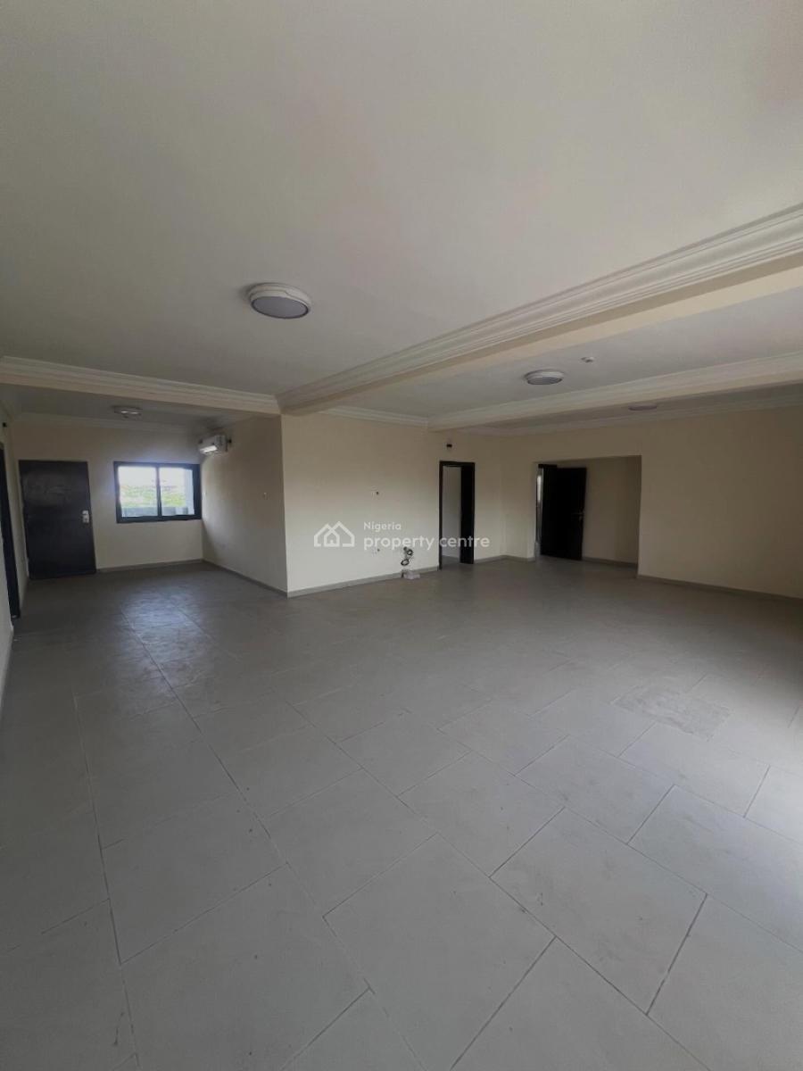 Well Built 3 Bedroom Apartment with En-suite Rooms, Lekki Phase 1, Lekki, Lagos, House for Rent