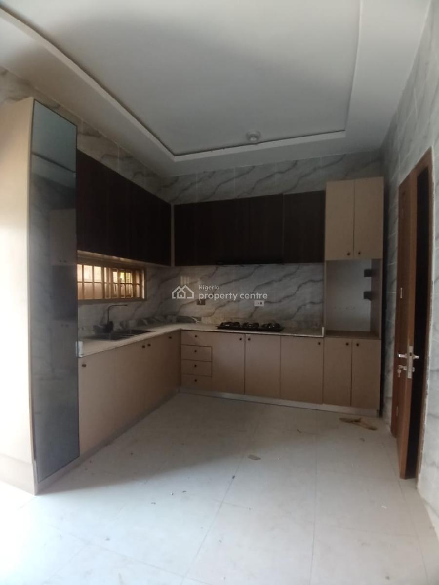 Newly Built 5 Bedroom Terrace with Bq, Serene Environment, Asokoro District, Abuja, Terraced Duplex for Rent