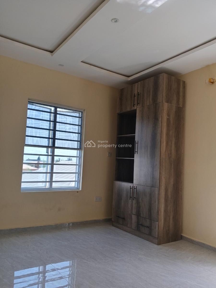 Brand New 2bedroom Flat with Inverter Iin an Estate Harris Drive Vgc, Lekki Phase 2, Lekki, Lagos, Flat / Apartment for Rent