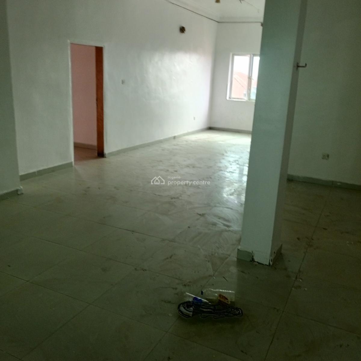 a Spacious Commercial Space with 3 Toilet Facilities, Badore Ajah-lekki, Badore, Ajah, Lagos, Office Space for Rent