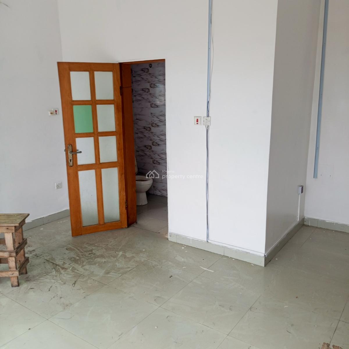 a Spacious Commercial Space with 3 Toilet Facilities, Badore Ajah-lekki, Badore, Ajah, Lagos, Office Space for Rent