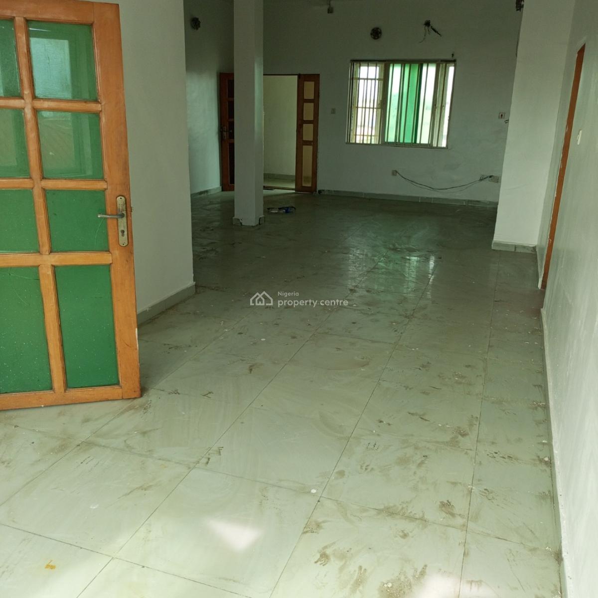 a Spacious Commercial Space with 3 Toilet Facilities, Badore Ajah-lekki, Badore, Ajah, Lagos, Office Space for Rent