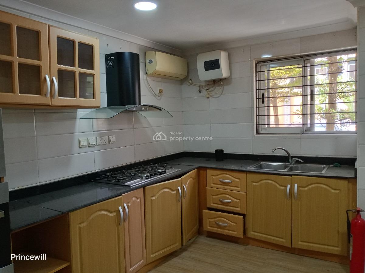 Mini Flat with Swimming Pool and Gym, Off Admiralty Road Phase 1, Lekki, Lagos, Mini Flat (room and Parlour) for Rent