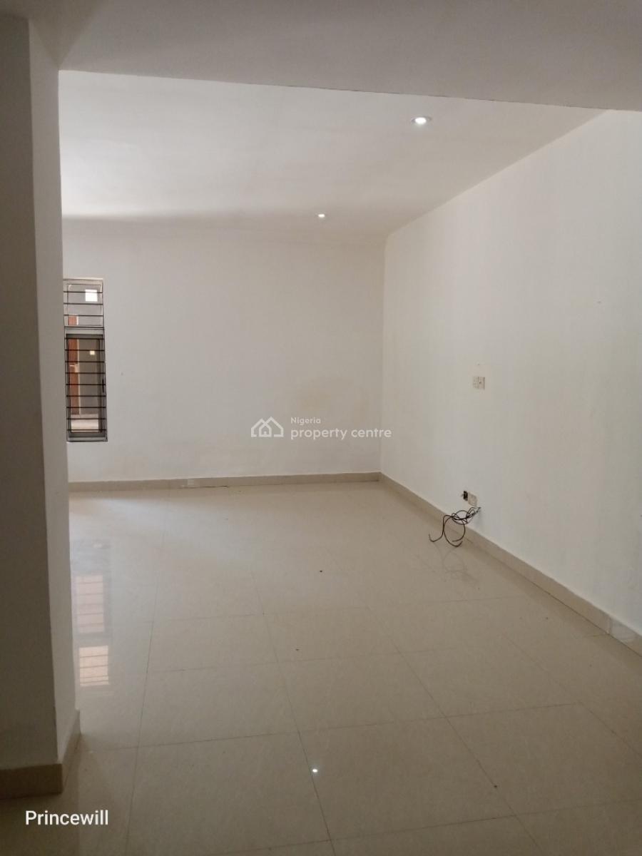 Mini Flat with Swimming Pool and Gym, Off Admiralty Road Phase 1, Lekki, Lagos, Mini Flat (room and Parlour) for Rent