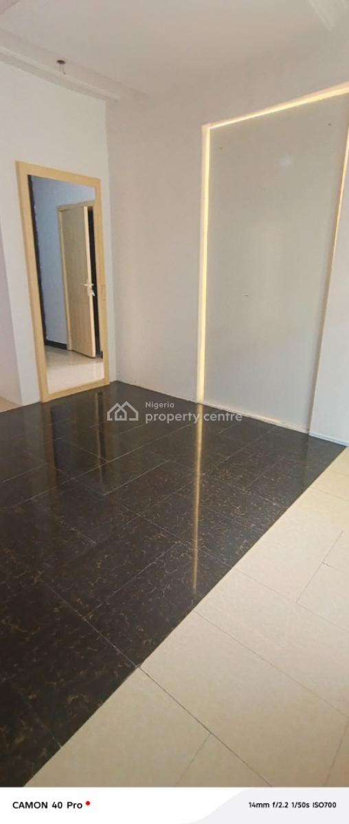 Clean and Sharp Mini Flat in Chevron Drive, Paradise 3 Estate, Lekki, Lagos, Mini Flat (room and Parlour) for Rent