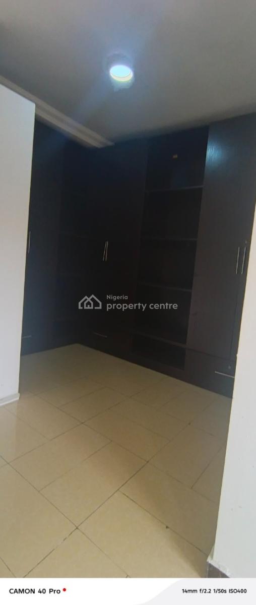 Clean and Sharp Mini Flat in Chevron Drive, Paradise 3 Estate, Lekki, Lagos, Mini Flat (room and Parlour) for Rent