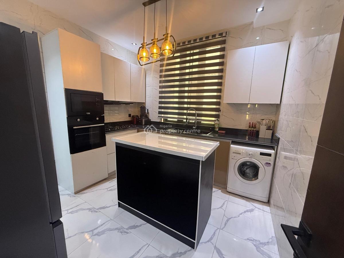 Luxury 3 Bedroom Apartment, Lekki Phase 1, Lekki, Lagos, Flat / Apartment Short Let