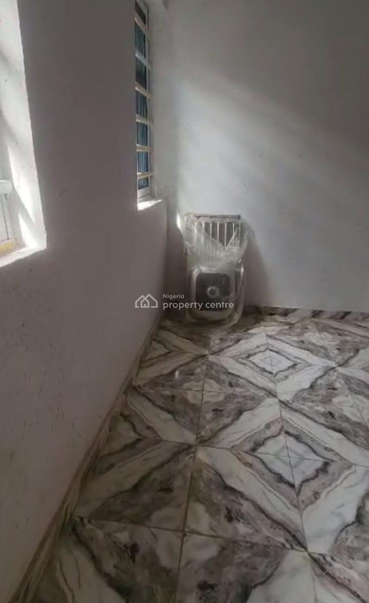 Newly Built Spacious One Bedroom Apartment, Off Ijesha Road, By Gbadamasi Bus Stop, Surulere, Lagos, Flat / Apartment for Rent