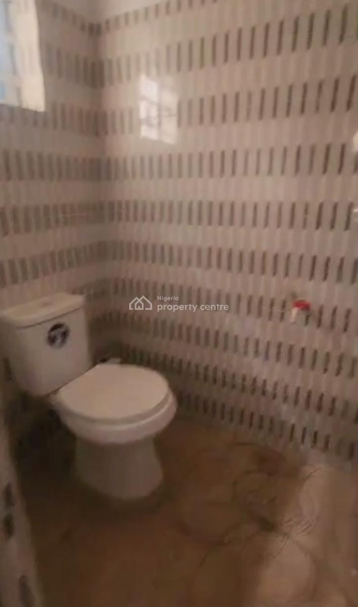 Newly Built Spacious One Bedroom Apartment, Off Ijesha Road, By Gbadamasi Bus Stop, Surulere, Lagos, Flat / Apartment for Rent