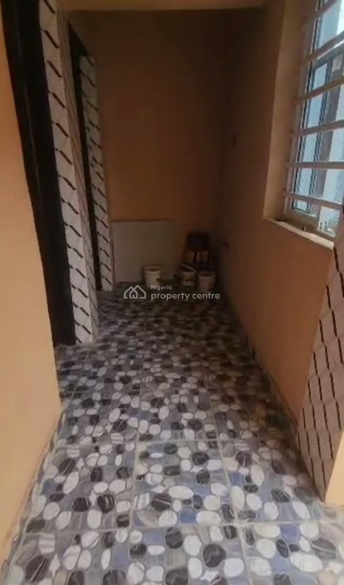 Newly Built Spacious One Bedroom Apartment, Off Ijesha Road, By Gbadamasi Bus Stop, Surulere, Lagos, Flat / Apartment for Rent