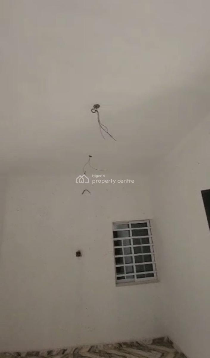 Newly Built Spacious One Bedroom Apartment, Off Ijesha Road, By Gbadamasi Bus Stop, Surulere, Lagos, Flat / Apartment for Rent