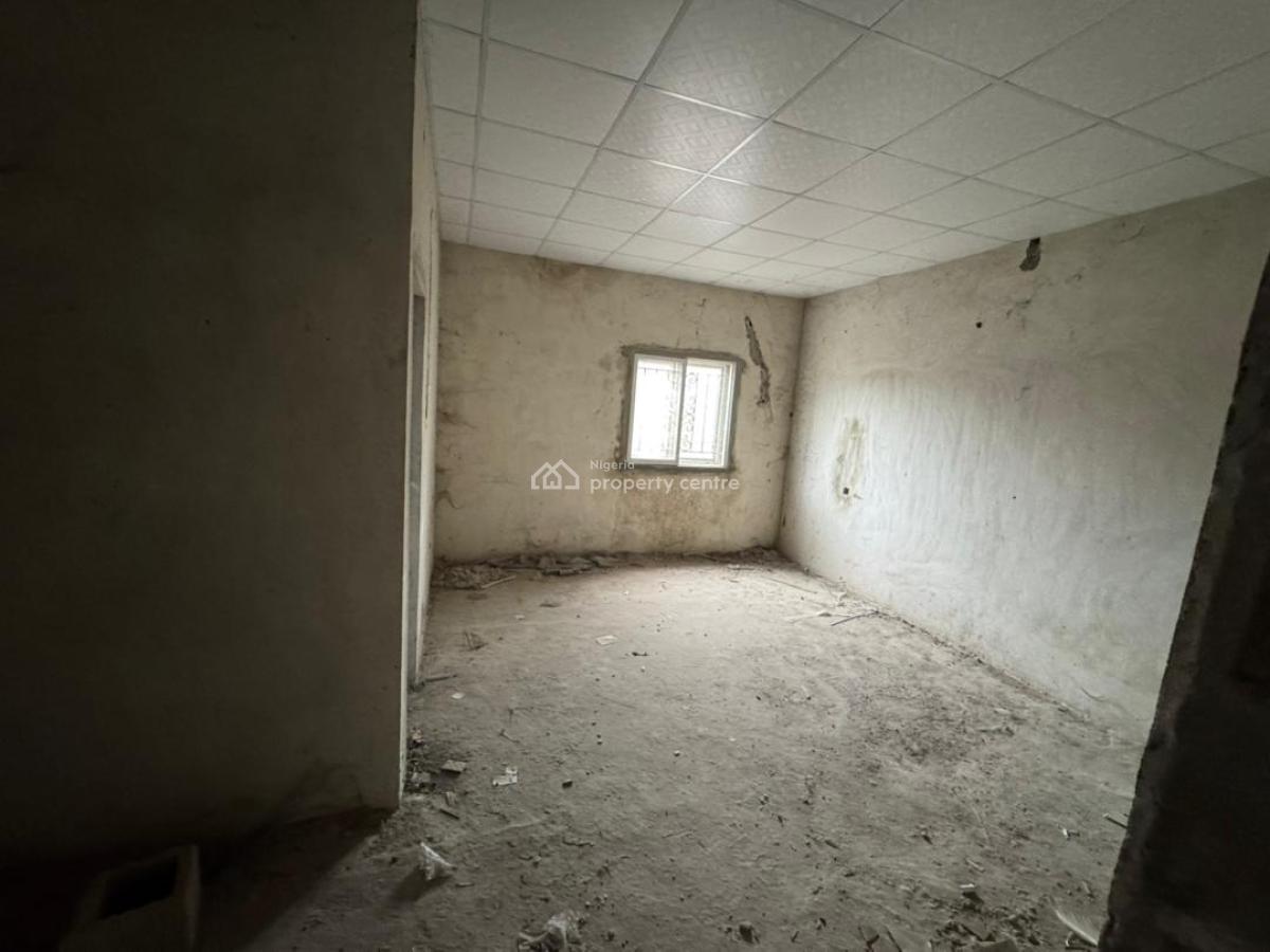 a Commercial Building on a Large Parcel of Land, Yaepowo Busstop, Along Refinery Road,  After Eleko, Ibeju Lekki, Lagos, Plaza / Complex / Mall for Sale