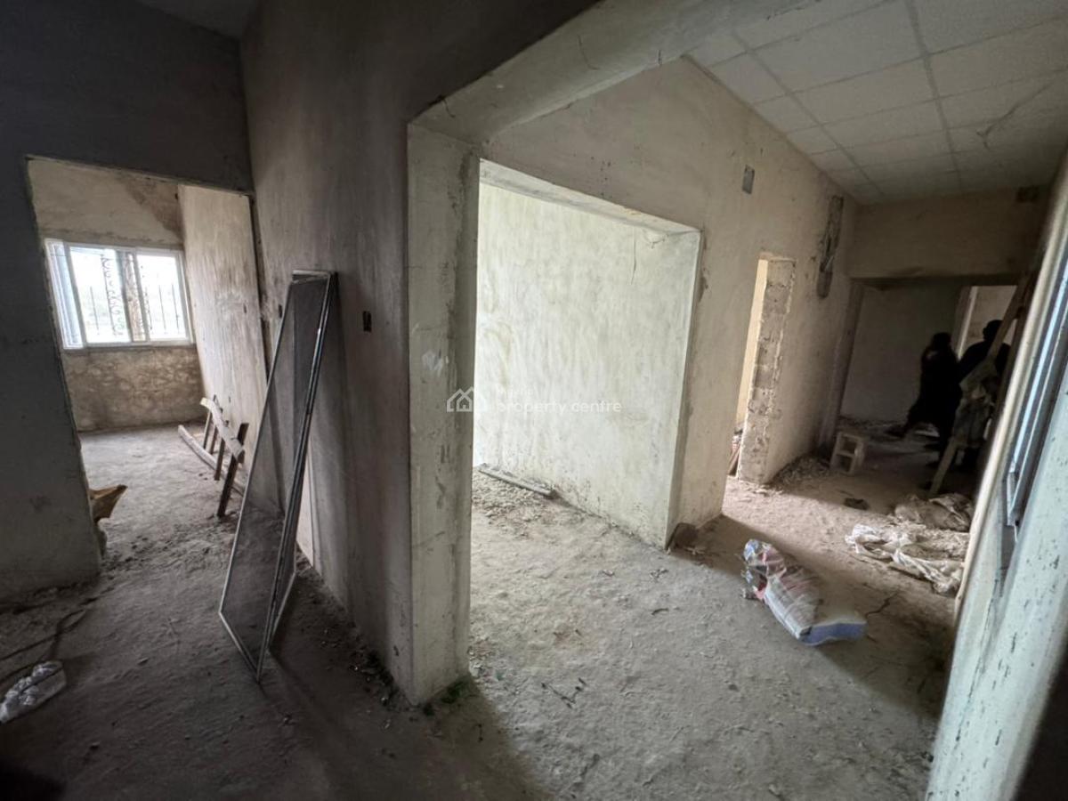 a Commercial Building on a Large Parcel of Land, Yaepowo Busstop, Along Refinery Road,  After Eleko, Ibeju Lekki, Lagos, Plaza / Complex / Mall for Sale