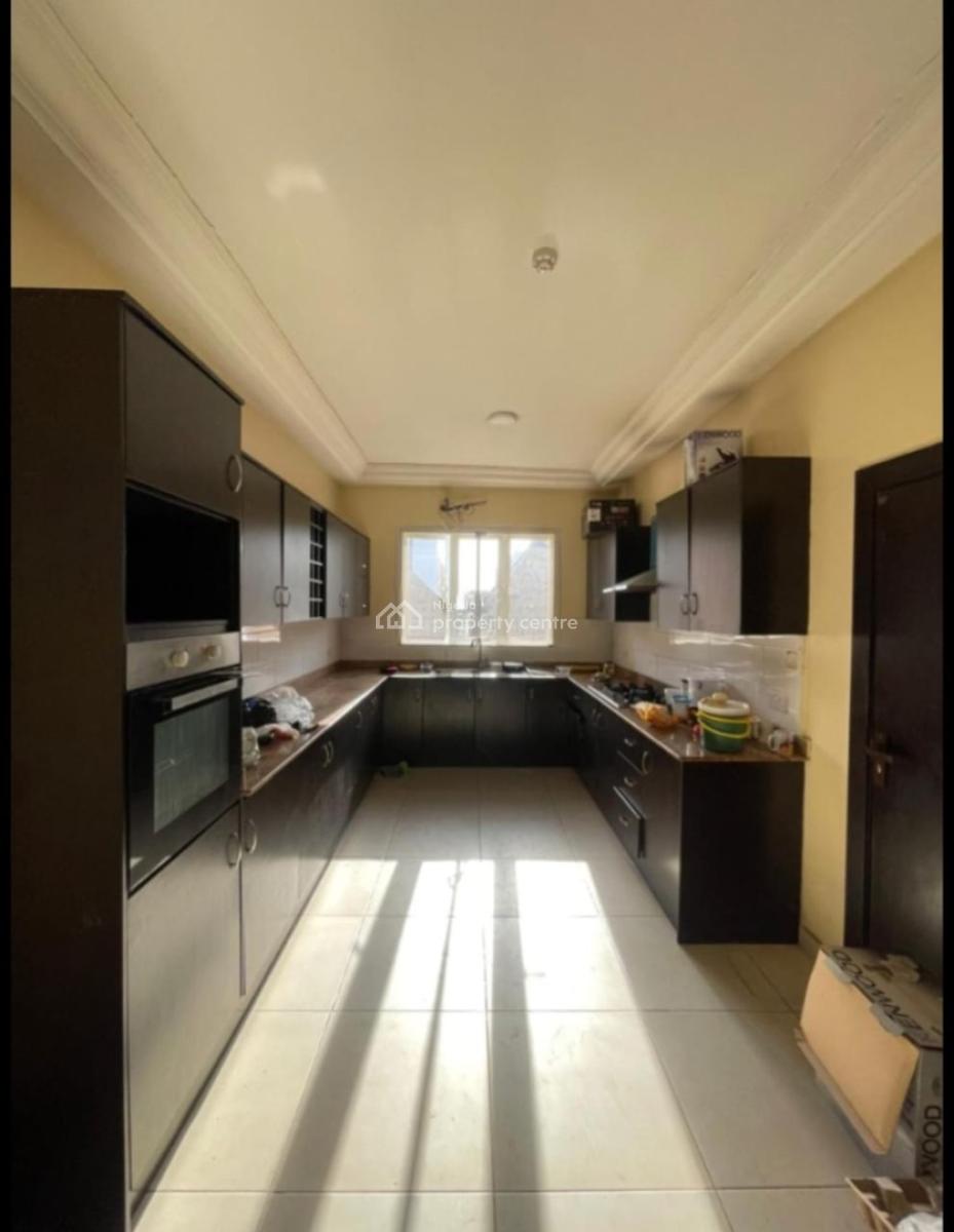 3 Bedroom Apartment Available, Lekki Phase 2, Lekki, Lagos, Flat / Apartment for Rent