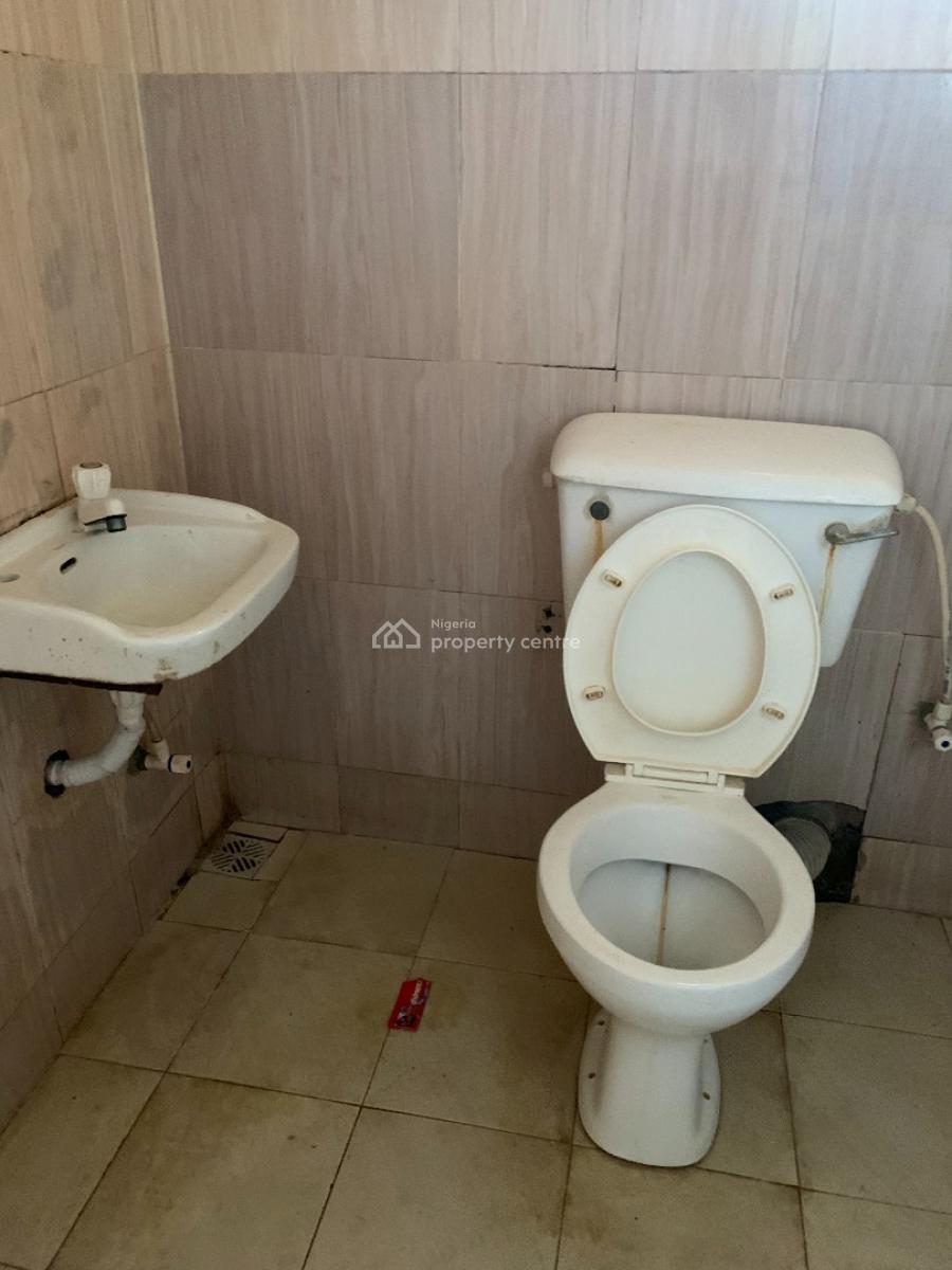 Spacious Mini Flat with Guest Toilet and Personal Prepaid Meter, Abijo, Destiny Homes Estate, Ajah, Lagos, Mini Flat (room and Parlour) for Rent