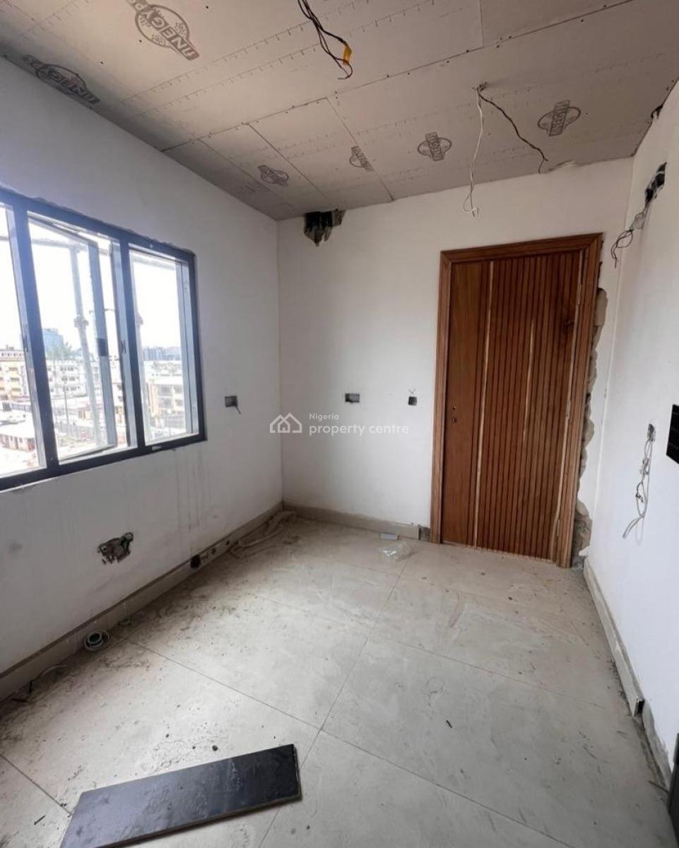 Lovely 2 Bedroom Apartment with Bq, Victoria Island, Victoria Island (vi), Lagos, Block of Flats for Sale