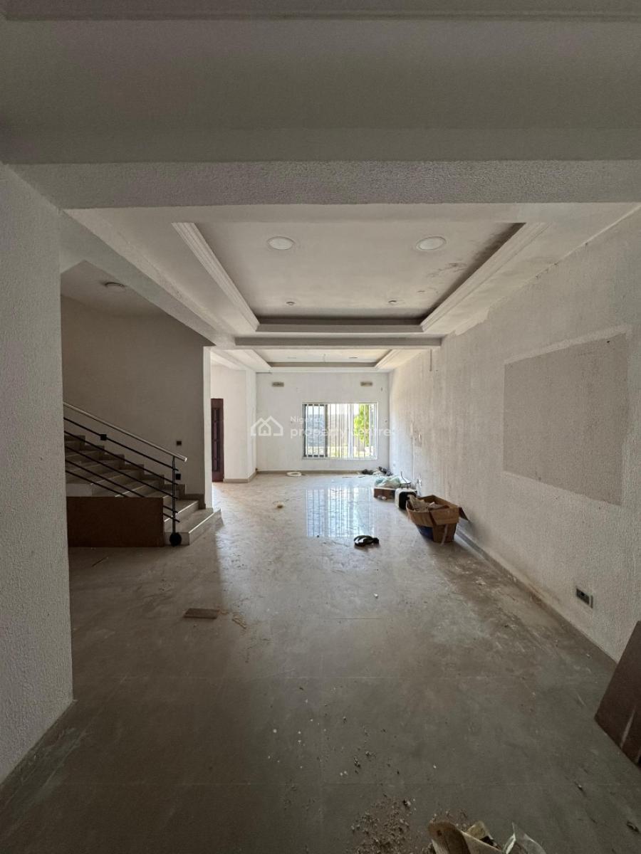 4 Bedroom Terrace Duplex with Bq & Rooftop   Location: Lekki Phase 1, Lekki, Lekki Phase 1, Lekki, Lagos, Terraced Duplex for Rent
