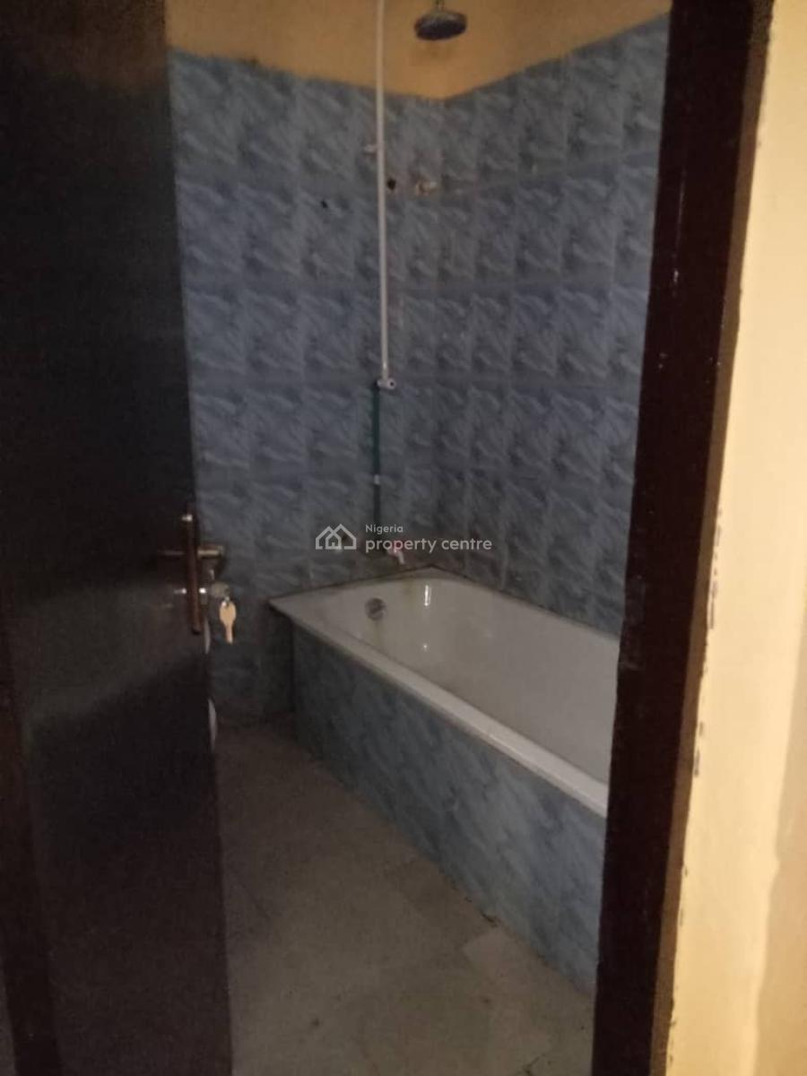 Services 3 Bedroom, Abule Egba, Abule Egba, Agege, Lagos, Flat / Apartment for Rent