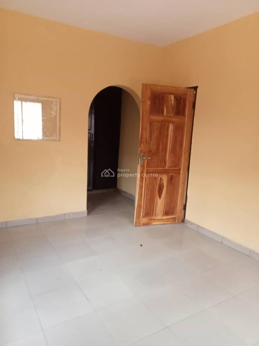 Services 3 Bedroom, Abule Egba, Abule Egba, Agege, Lagos, Flat / Apartment for Rent